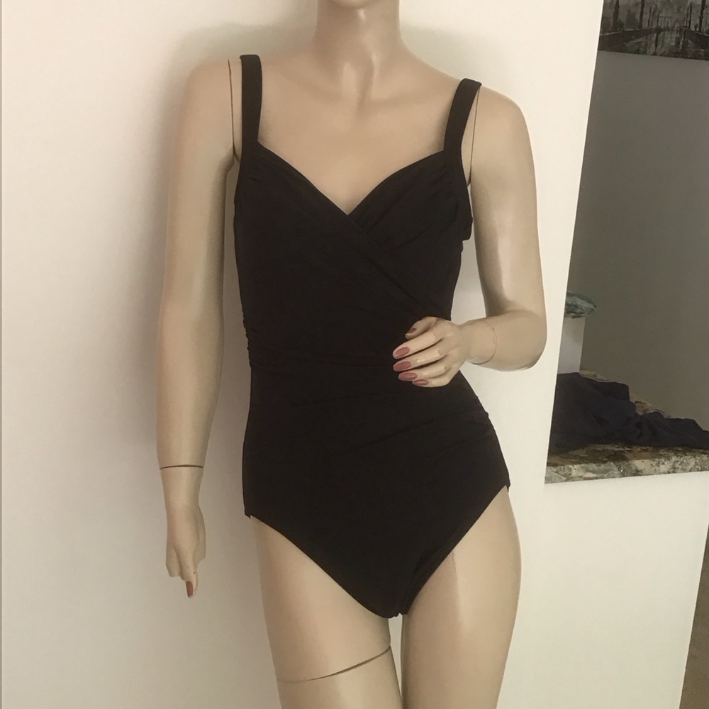 Miraclesuit Black Ruched Sanibel Slimming Underwire One Piece Swimsuit 8 - Picture 2 of 6